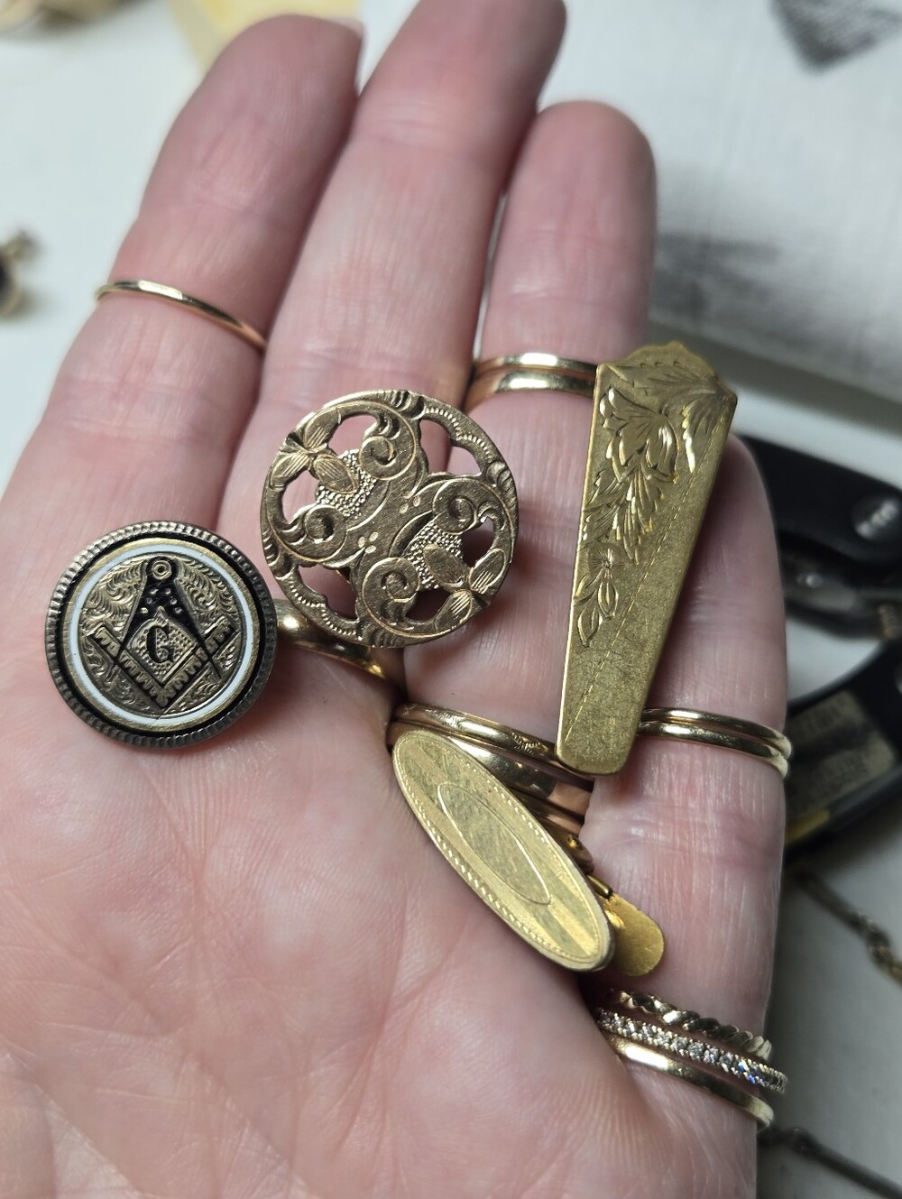 Victorian Gold Filled Women’s Accessory Set - Decorative Clips and Cuff Links